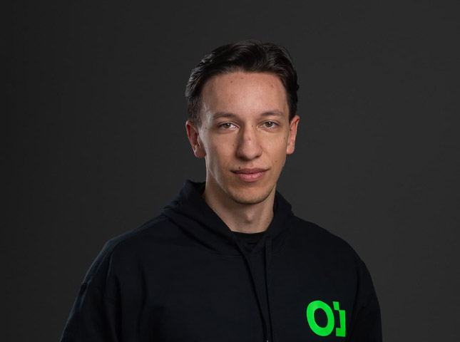 Adam Olah - Front-End Developer